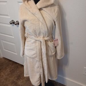 Beige Fluffy Hooded Robe Size